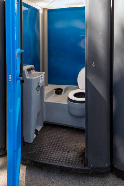 Portable Toilet Options We Offer in Sterling, AK